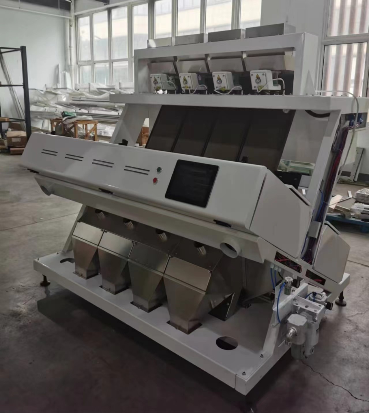 Four Chutes Rice Color Sorter, High Resolution And Low Breakage